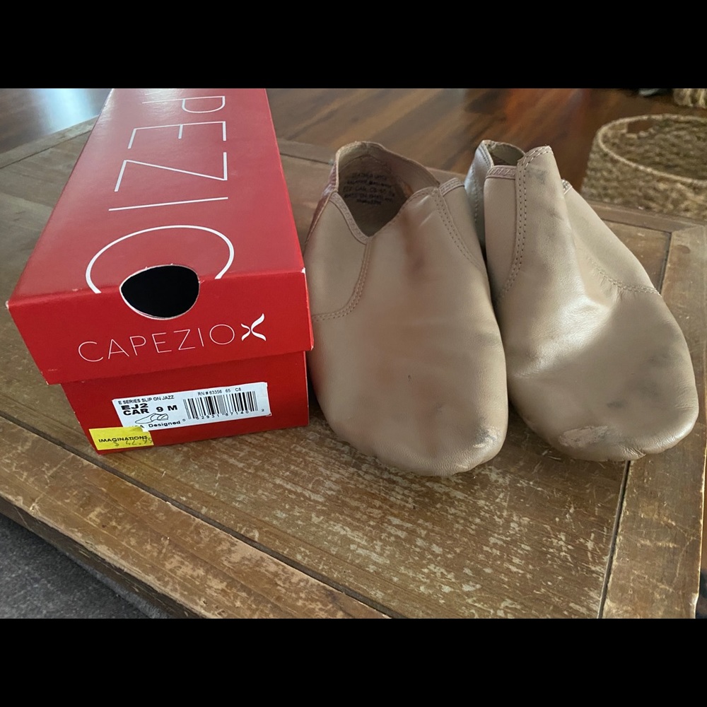 Capezio Tan Jazz Shoes